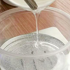 Rimozione delle bolle d'aria dalla resina epossidica