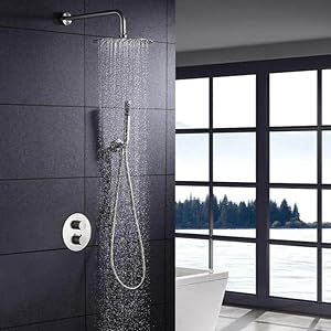 Alta resistenza alla corrosione a macchie o punture create dal sale marino, acqua dura.