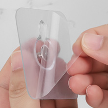 ganci adesivi per quadri