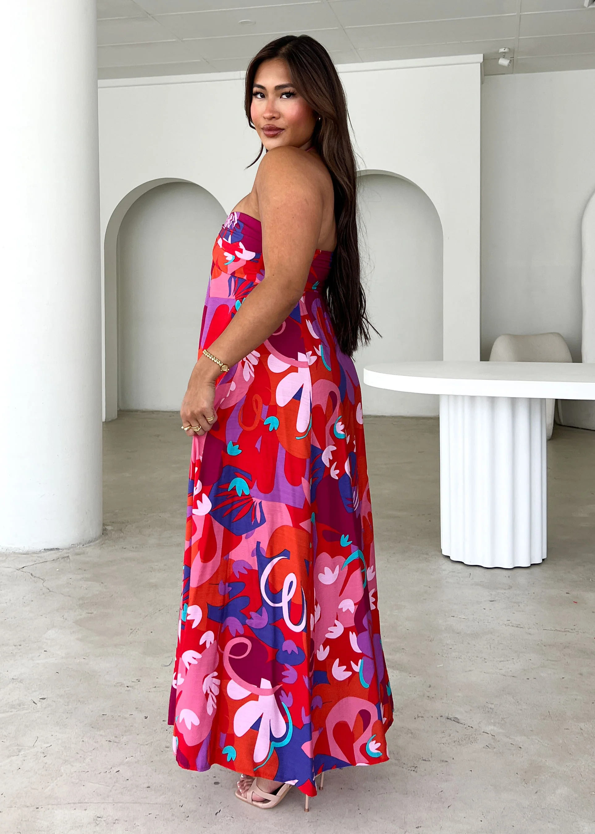 Kasenia Halter Maxi Dress - Strawberry Abstract - Honorern