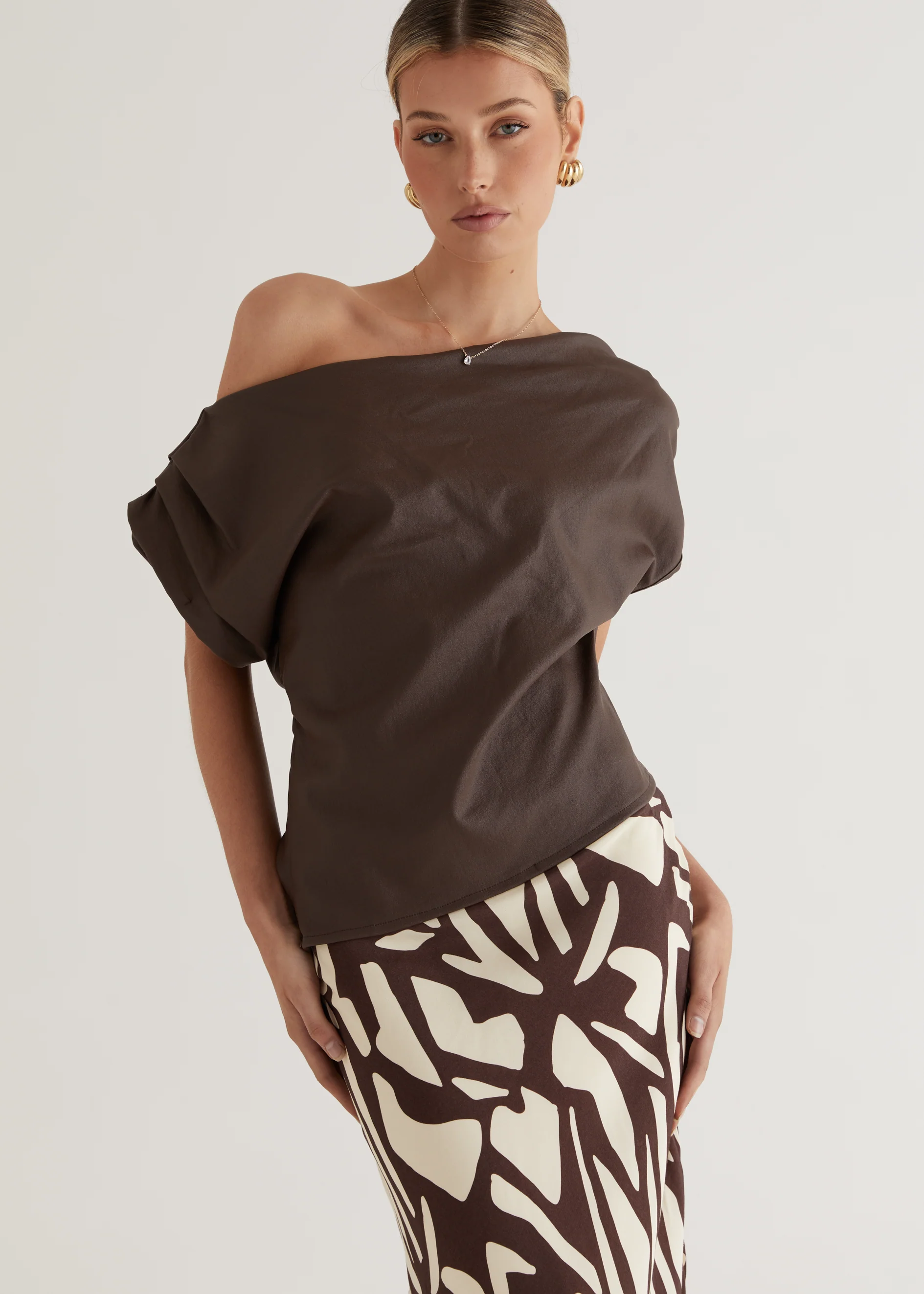 Inka One Shoulder Coated Top - Chocolate - Honorern