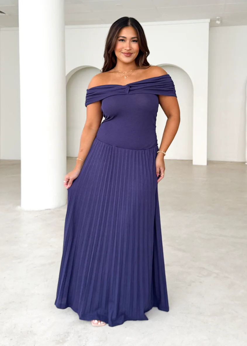 Lottie Off Shoulder Maxi Dress - Navy - Honorern