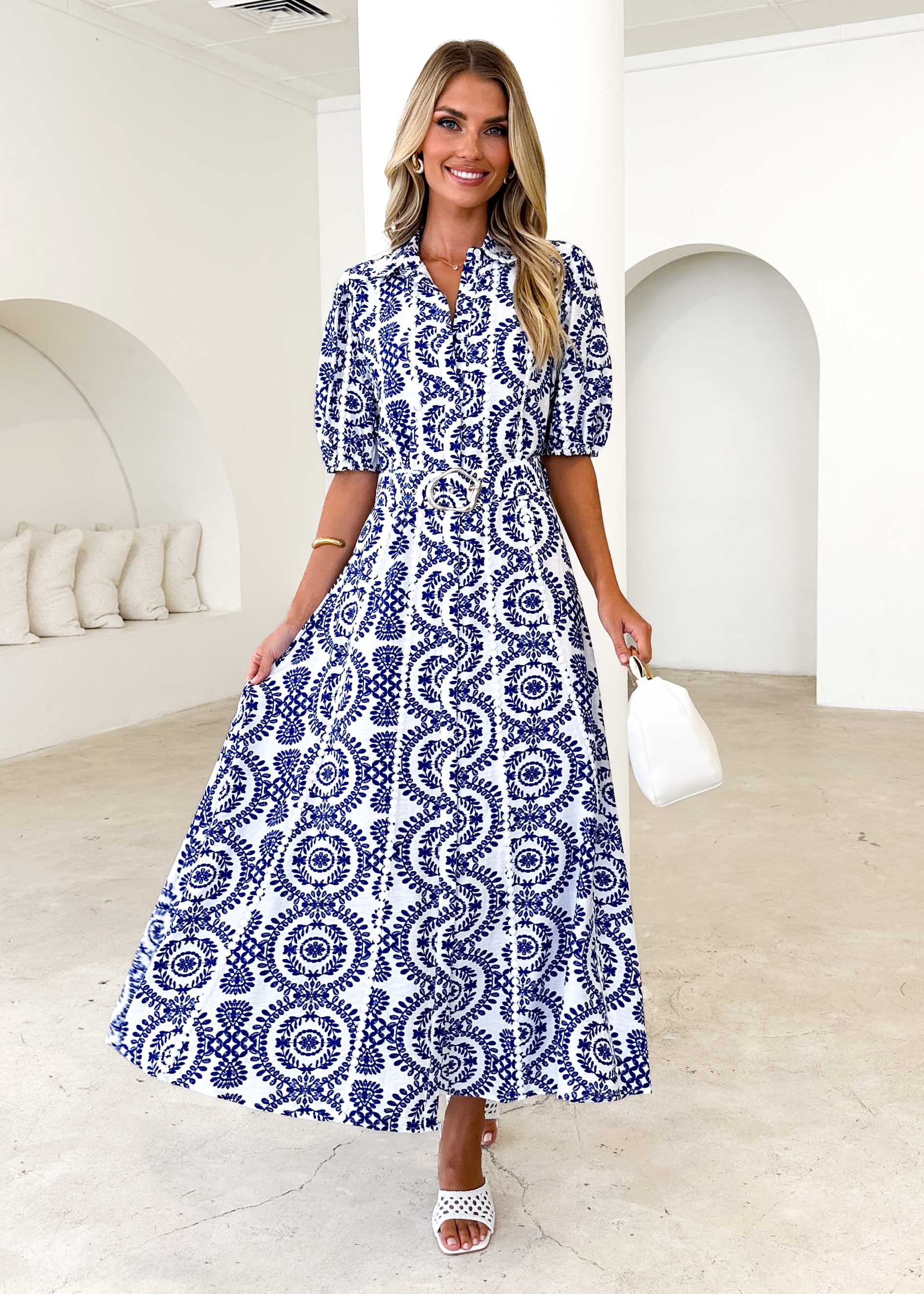 Kacy Maxi Dress - Navy Anglaise - Honorern