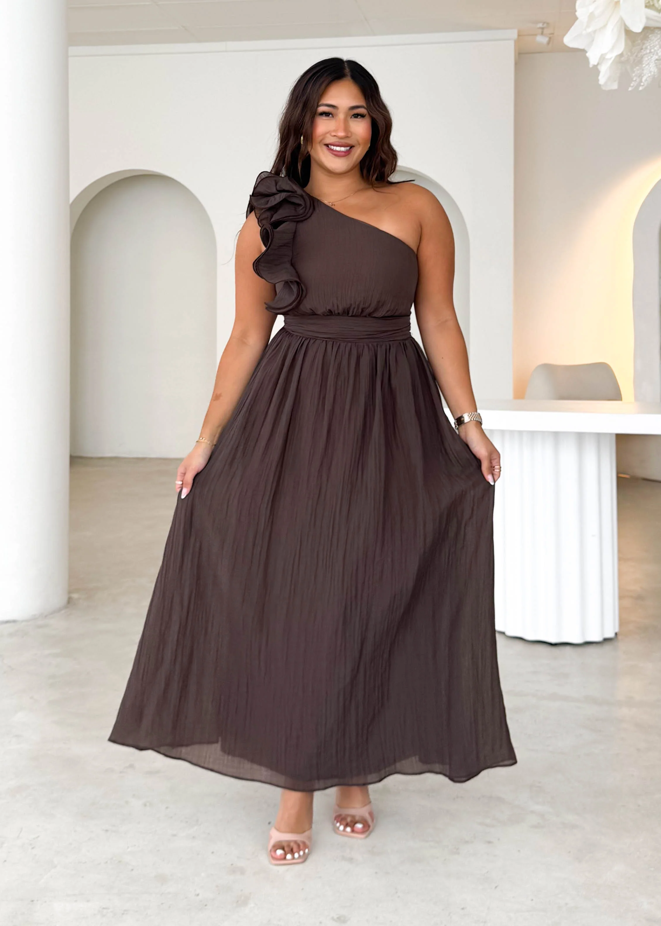Iksie One Shoulder Maxi Dress - Chocolate - Honorern