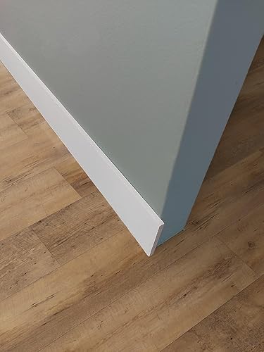 Battiscopa in legno bianco preverniciato, prodotto in Francia, finitura quadrata altezza 10 cm, lunghezza a scelta. (10 ml) - Honorern