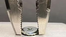 ENGINEER PZ-77 - Pinze di presa combinate multifunzione resistenti (ganasce antiscivolo per una rapida rimozione di viti danneggiate) Made in Japan, NEJI-Saurus RX, verde - Honorern