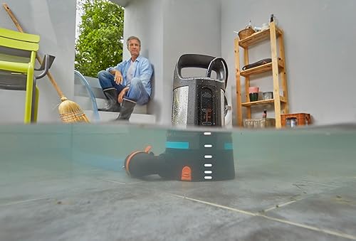 GARDENA Pompa sommersa acqua pulita 11000. Aquasensor: pompa drenaggio con l’innovativo Aquasensor, portata max. 11000 l/h, aspirazione piatta a 1 mm, sistema attacco rapido, 450 W (09034-20) - Honorern