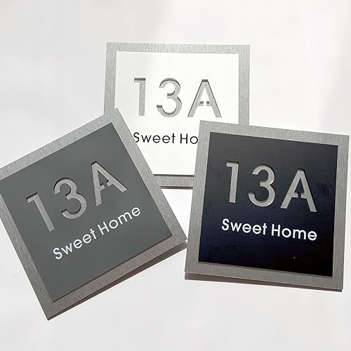 Porte in alluminio composite acriliche personalizzate con numeri di casa e di stampa per esterni in grigio antracite, nero e bianco - numero di strada per casa, hotel, negozio, appartamento - Honorern